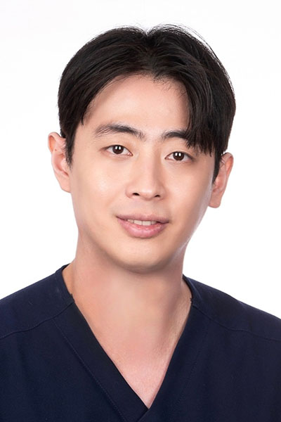 Dr. Hyun Wook (James) Jung